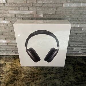 Airpod Max Headphones in Dark Gray